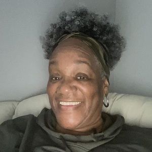 Meet your Posher, Rose